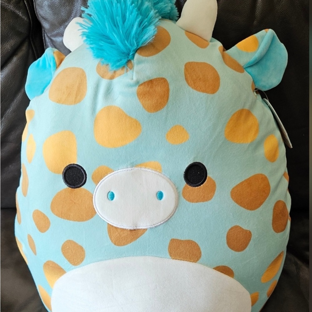 Squishmallows Zelia the Teal and Gold Giraffe- 16” NWT